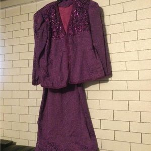 Vintage sophisticates 2 piece blouse and skirt set